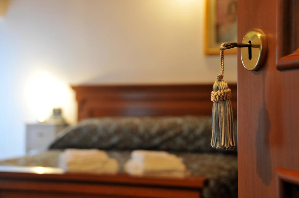 Bed & Breakfast Castello Padenghe sul Garda Bilik gambar